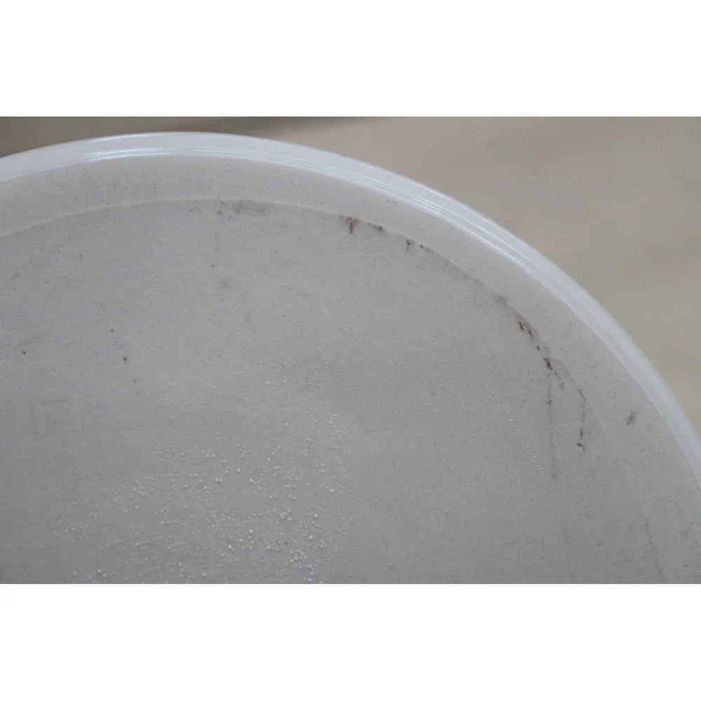 Tienshan Stoneware 2 Quart Round Casserole Dish with Lid Green Heart White